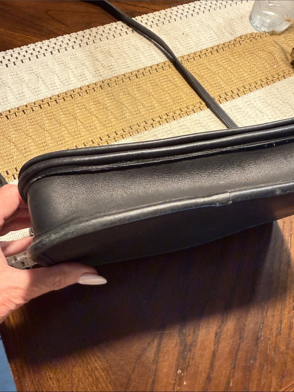 Coach Black Leather Shoulder Bag with Gold Turn-Lock -Vintage - Picture 7 of 15